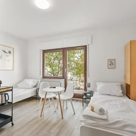 Home2stay Apartmenthaus Kitchen Parking Highspeed Wifi Washroom *