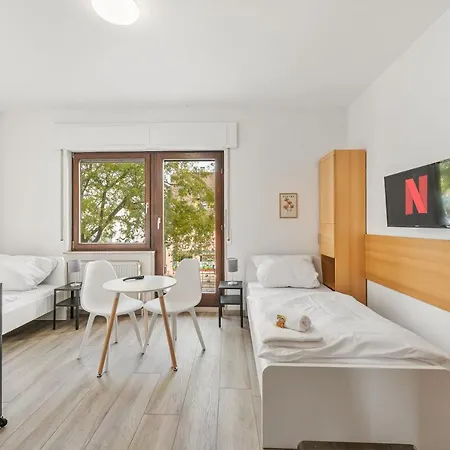 Home2stay Apartmenthaus Kitchen Parking Highspeed Wifi Washroom Hotel Heilbronn