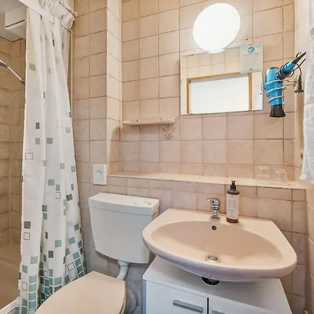 فندق Home2stay Apartmenthaus Kitchen Parking Highspeed Wifi Washroom *