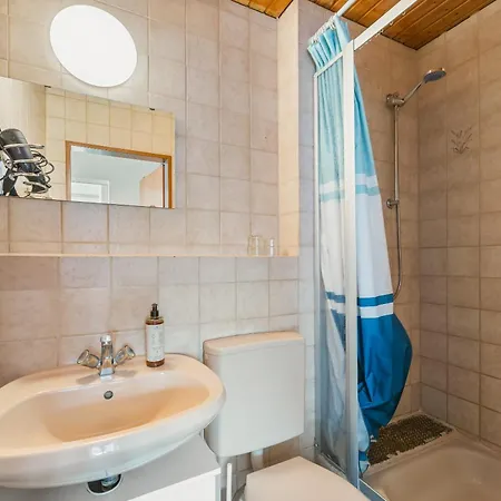 Home2stay Apartmenthaus Kitchen Parking Highspeed Wifi Washroom هايلبرون