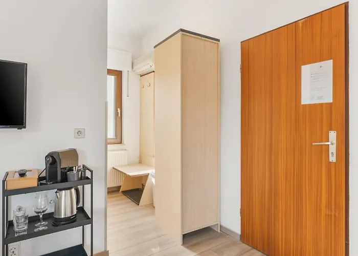 Hotel Home2stay Apartmenthaus Kitchen Parking Highspeed Wifi Washroom