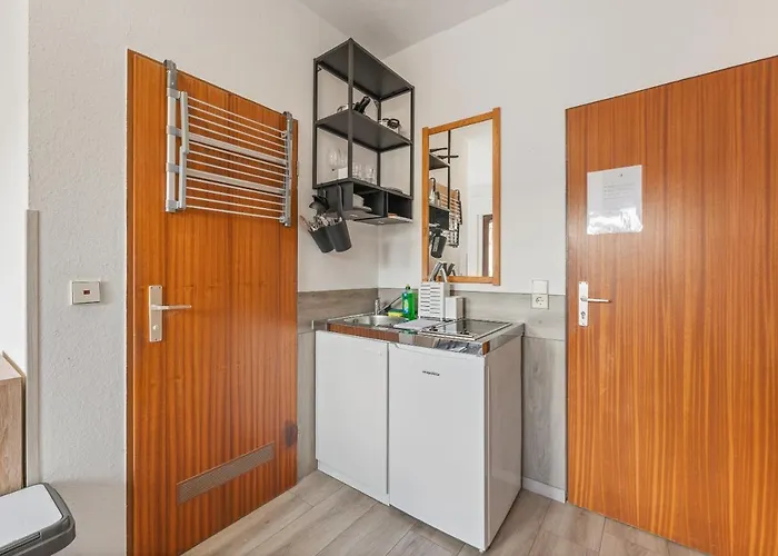 Home2stay Apartmenthaus Kitchen Parking Highspeed Wifi Washroom Hotel *