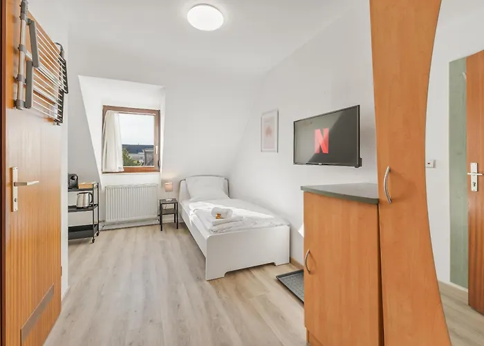 Hotel Home2stay Apartmenthaus Kitchen Parking Highspeed Wifi Washroom *