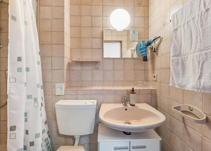 Home2stay Apartmenthaus Kitchen Parking Highspeed Wifi Washroom Heilbronn